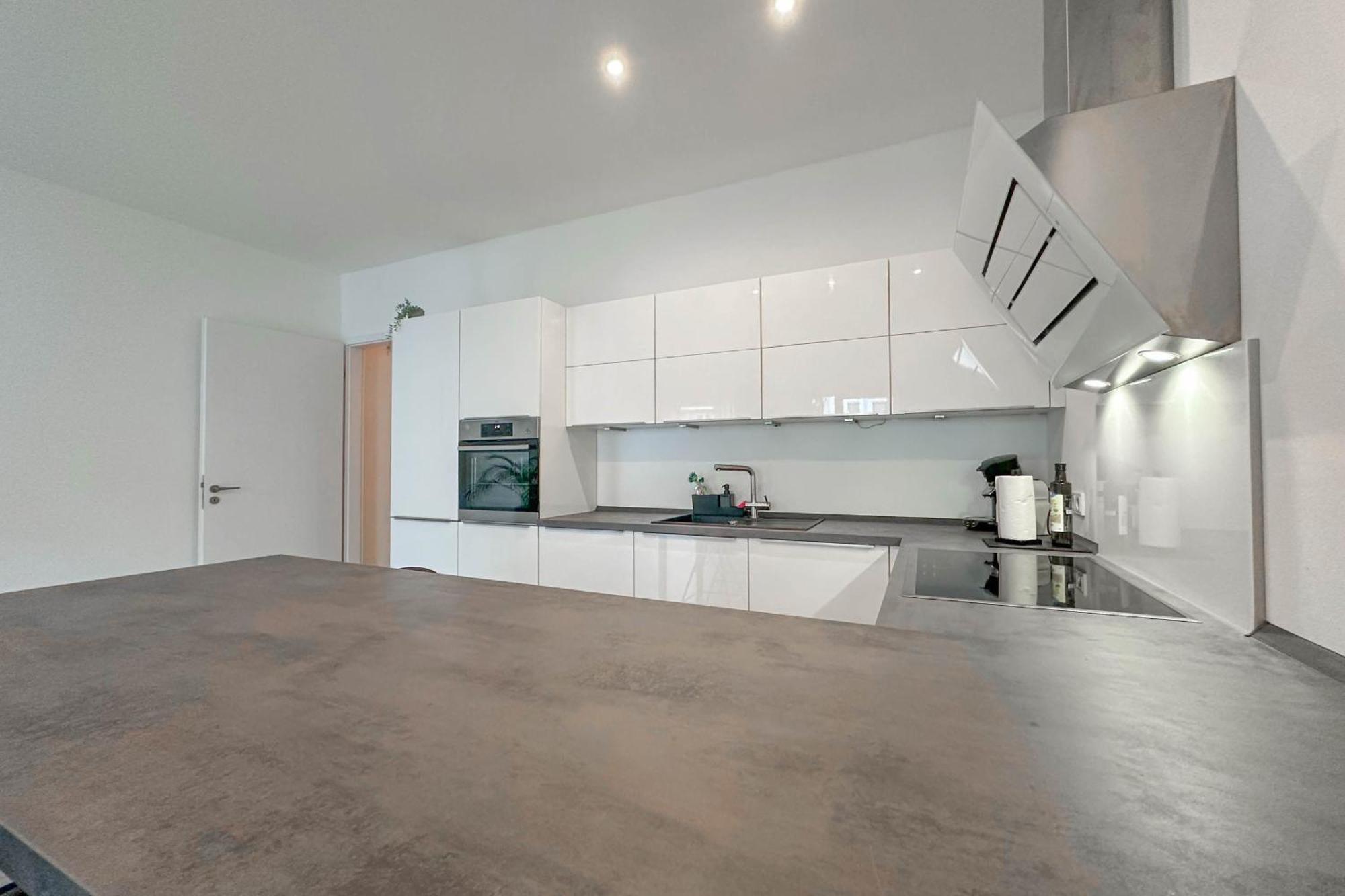 Modernes Trierer Cityloft Mit Grossem Balkon Exterior foto
